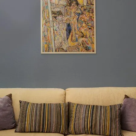 Apartament Suburban Casa